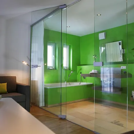 Adler Φρόιντενσταντ